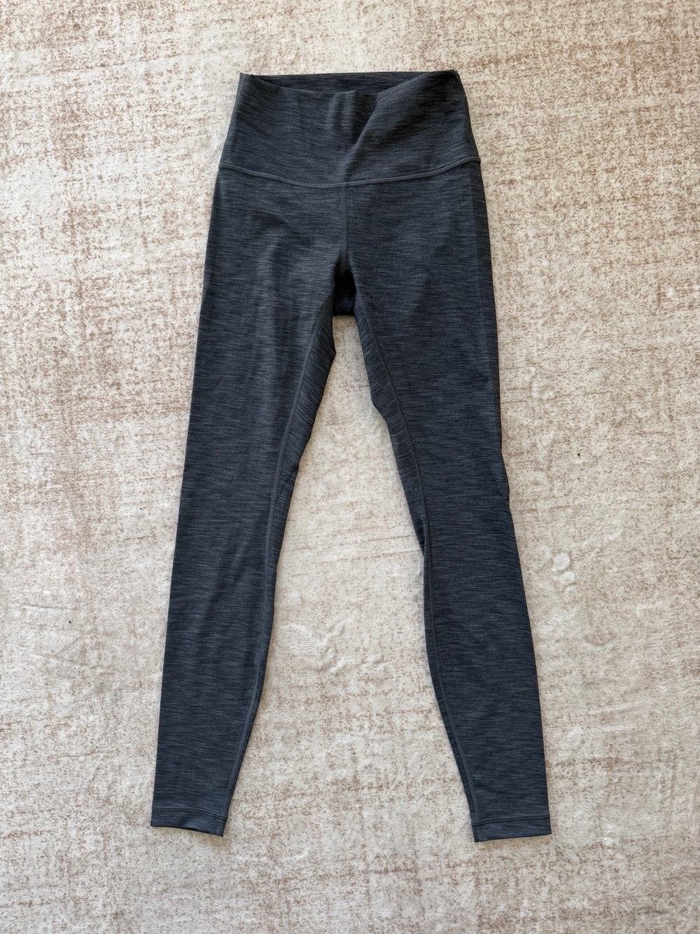 Lululemon High Rise Leggings 28” Heathered Grey Size 4 Wunder Under Style Yoga